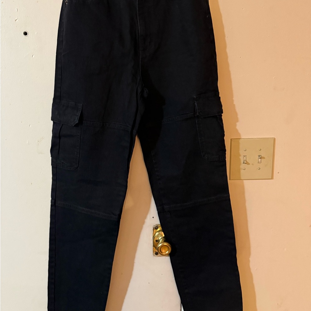 Women’s black Cargo Pants